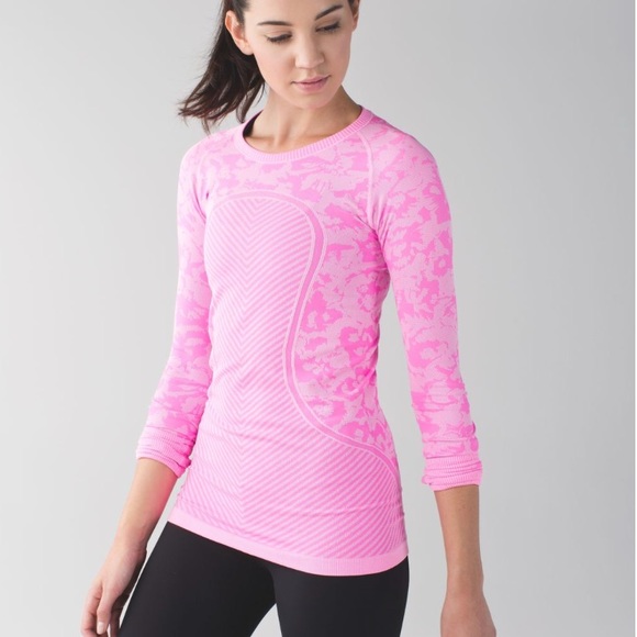 lululemon athletica Tops - Lululemon Swifts Tech Tee